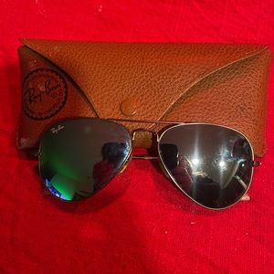 Womens Ray Bans Aviator sunglasses